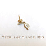 Leaf stud earrings